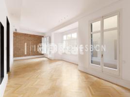 Louer , 364.00 m²