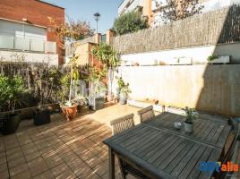 Casa (unifamiliar adosada), 354 m², seminuevo, Zona