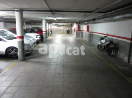 For rent parking, 10.00 m², Calle Mossèn Lluís Pañella