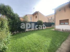  (xalet / torre), 115.00 m², جديد تقريبا, Calle El Campillo, 6