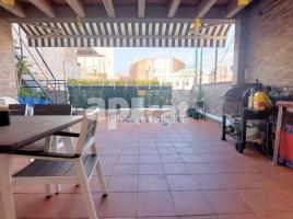  (unifamiliar adossada), 337.00 m², حافلة قرب والقطار, جديد تقريبا, Calle del Jura