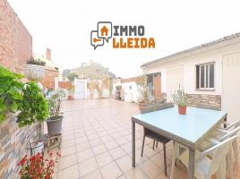 Houses (terraced house), 420.00 m², Calle la Bassa, 6