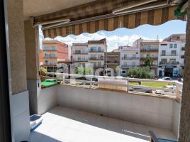 Piso, 108.00 m², cerca de bus y tren