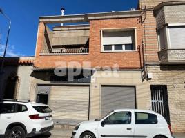 Casa (unifamiliar aïllada), 253.00 m², prop de bus i tren