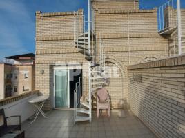 Àtic, 78.00 m², حافلة قرب والقطار