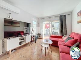  (unifamiliar adossada), 210.00 m², جديد تقريبا, Calle del Puigmal