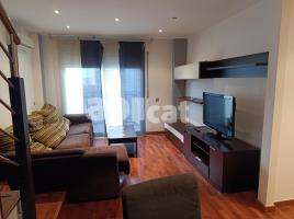 Àtic, 100.00 m², 九成新, Calle Gran