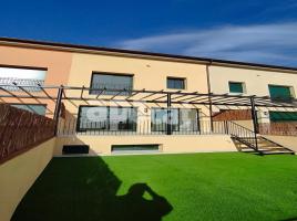 Houses (terraced house), 251.00 m², new