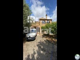 Houses (terraced house), 961 m², Zona