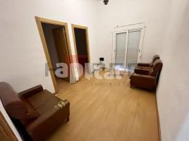 Apartamento, 70.00 m², cerca de bus y tren, Avenida MONTSERRAT