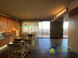 Piso, 218.00 m²