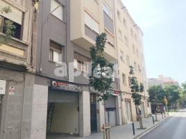 Local comercial, 99.00 m², Calle de Castelao