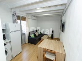 Apartament, 51.00 m², près de bus et de train