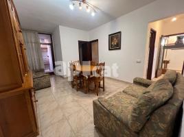 Piso, 88.00 m², cerca de bus y tren