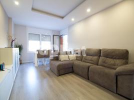 Piso, 127.00 m², cerca de bus y tren