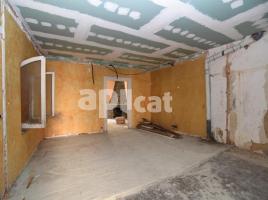 Pis, 110.00 m², prop de bus i tren