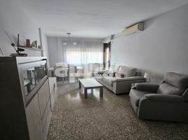 Flat, 75.00 m², near bus and train, Calle de Josep Ricart