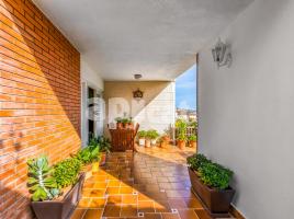 Casa (chalet / torre), 274.00 m², cerca de bus y tren