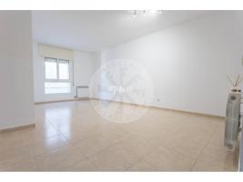 Pis, 60.00 m², seminou