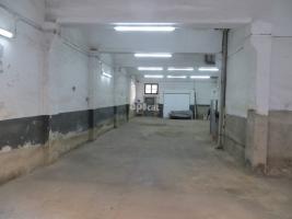 Lloguer local comercial, 175.00 m²