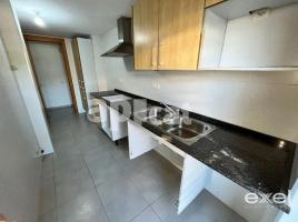 Pis, 94 m², seminou, Zona