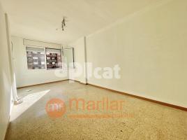 Piso, 75.00 m², cerca de bus y tren, Calle de Guipúscoa