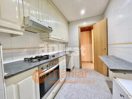 Piso, 75.00 m², cerca bus y metro, Calle de Guipúscoa