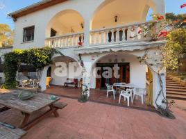 Houses (villa / tower), 227.00 m²