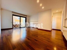 Pis, 99.00 m², حافلة قرب والقطار, Calle de Pere III, 28