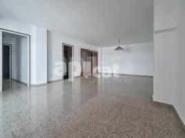 Apartament, 130.00 m², prop de bus i tren, Casco Urbano