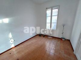 Pis, 94.00 m², prop de bus i tren, Collblanc