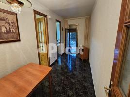 Piso, 62.00 m², cerca de bus y tren