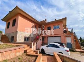 Houses (detached house), 309 m², almost new, Zona