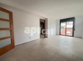 Pis, 78.00 m², prop de bus i tren, nou