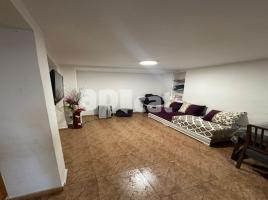 Piso, 70.00 m², cerca de bus y tren