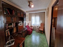 Piso, 58.00 m², cerca de bus y tren, Calle Jardí