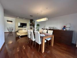 Àtic, 180.00 m², 附近的公共汽車和火車, Calle de Gurrea