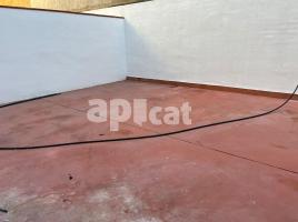 Obra nueva - Piso en, 75.00 m², cerca de bus y tren, nuevo