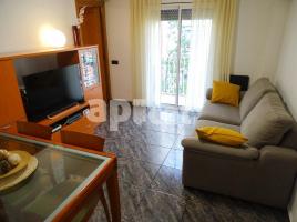 Flat, 70.00 m², near bus and train, Calle Argullós