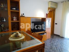 Flat, 70.00 m², near bus and train, Calle Argullós