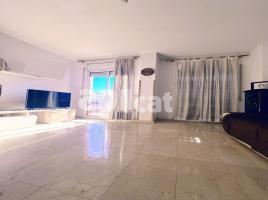 Piso, 100.00 m², cerca de bus y tren, MASRAMPINYO