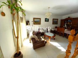 Duplex, 140.00 m², near bus and train, Cerdanyola