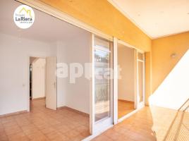 Piso, 71.00 m², cerca de bus y tren