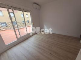 Piso, 46.00 m², cerca de bus y tren