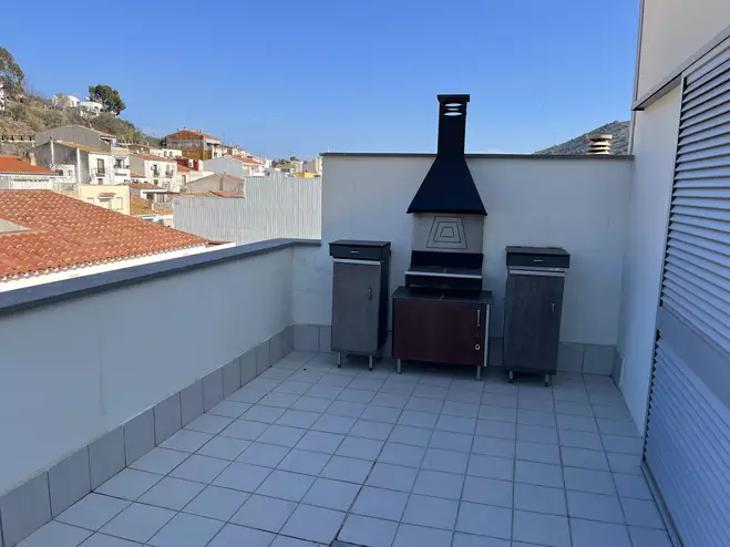 Flat, 57 m², almost new