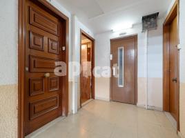 Piso, 70.00 m², cerca de bus y tren