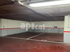 в аренду в Парковка, 13.00 m², почти новый, Calle de Santiago, 4