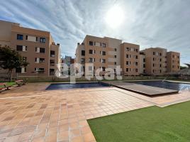 Apartament, 127.00 m², حافلة قرب والقطار, جديد تقريبا