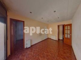 Flat, 81.00 m², near bus and train