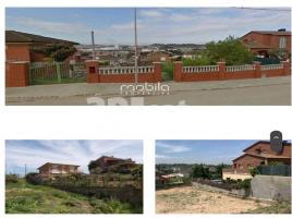 Rustic land, 776 m², Zona